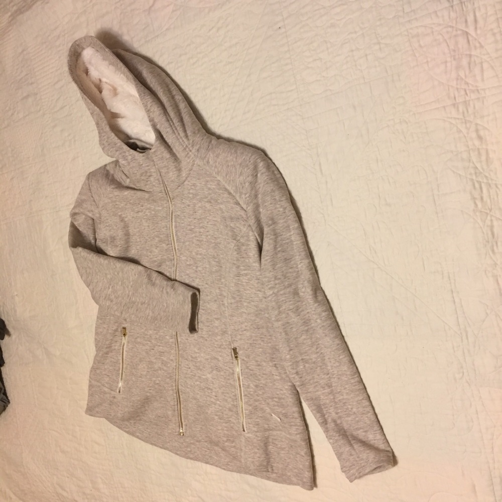 NWOT athleta luxury cya hoodie with furry lining